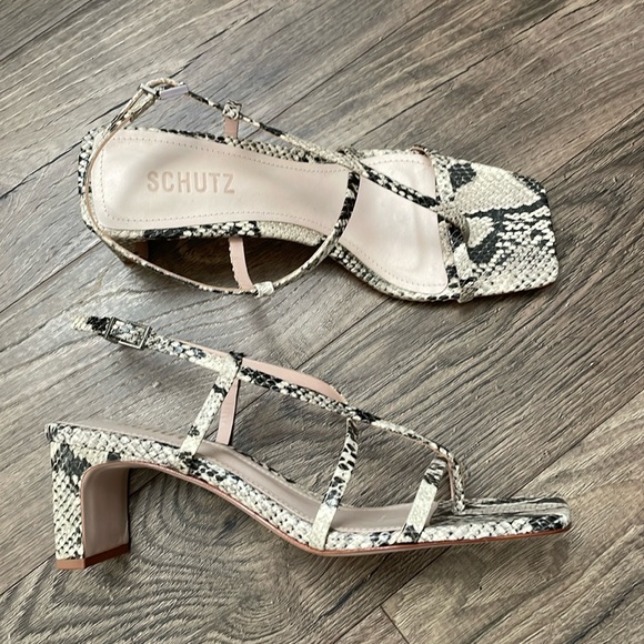 Schutz Amaia Block Heel Strappy Slingback Sandals - Snake Print - Size 8.5 - Picture 2 of 10
